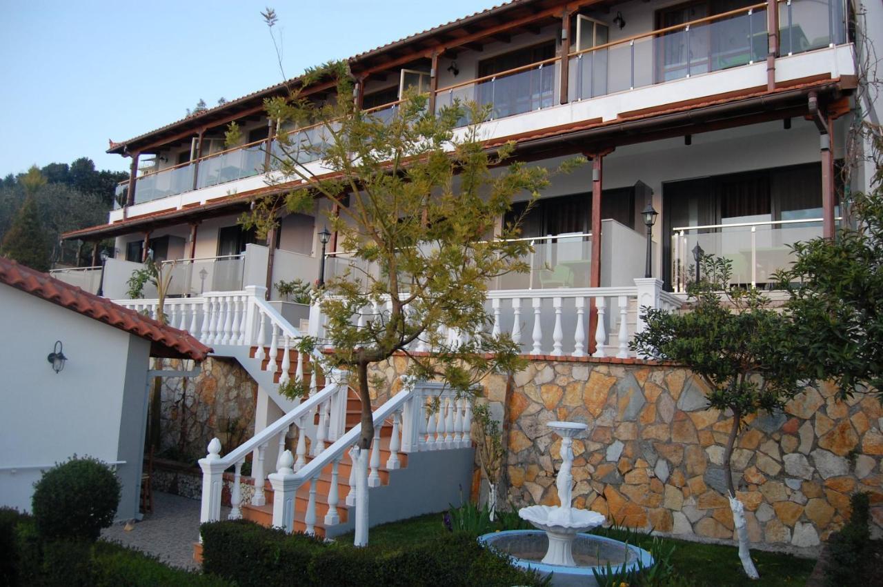 Hotel Ramosaco, Radhime, Vlore Buitenkant foto