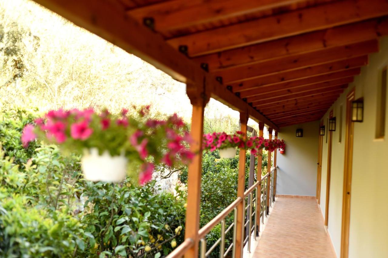 Hotel Ramosaco, Radhime, Vlore Buitenkant foto