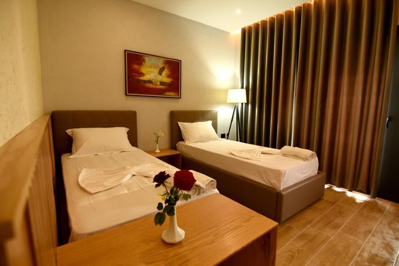 Hotel Ramosaco, Radhime, Vlore Buitenkant foto