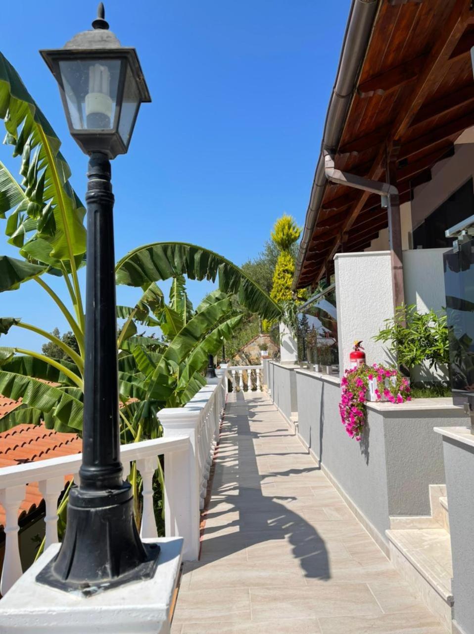 Hotel Ramosaco, Radhime, Vlore Buitenkant foto