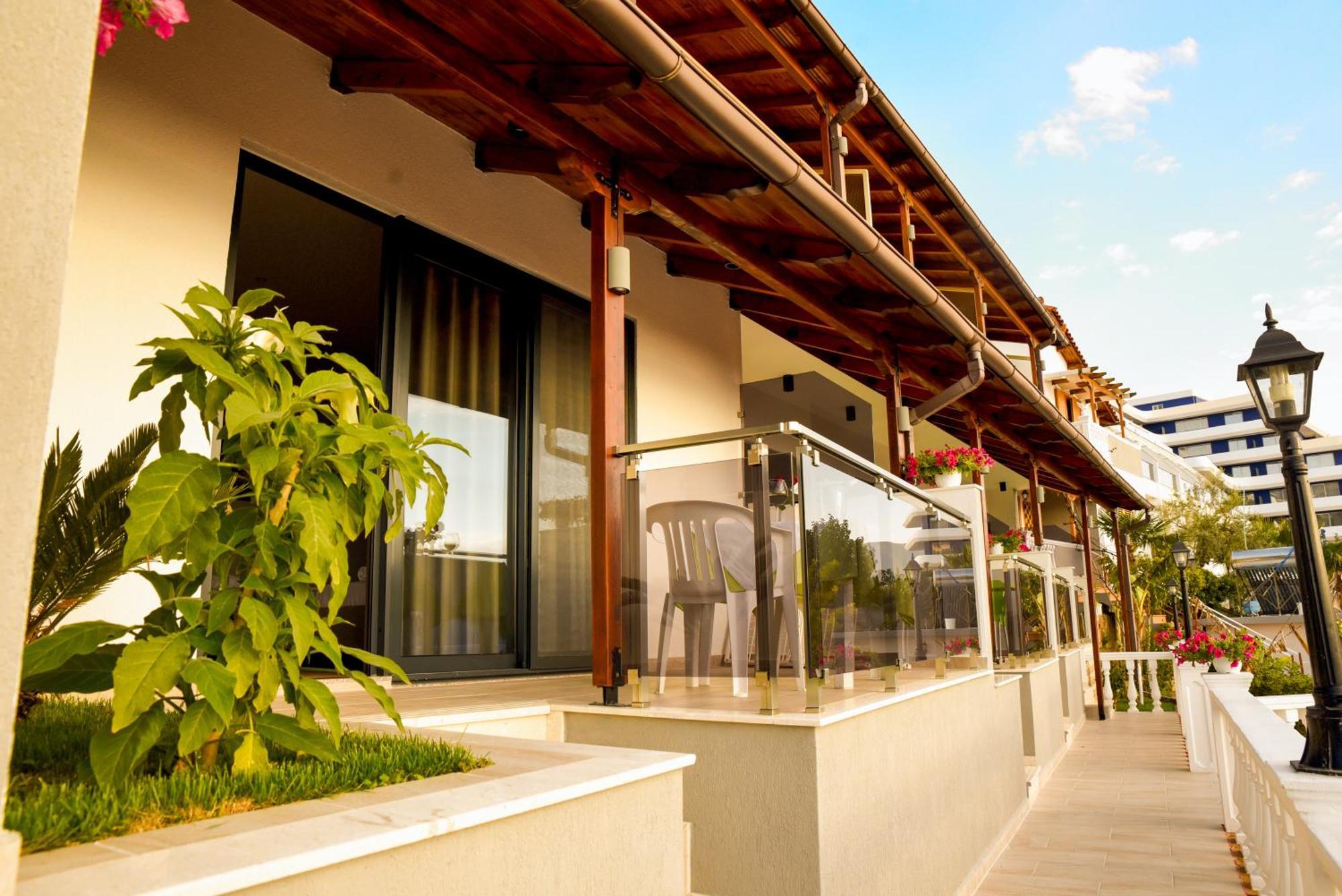 Hotel Ramosaco, Radhime, Vlore Buitenkant foto