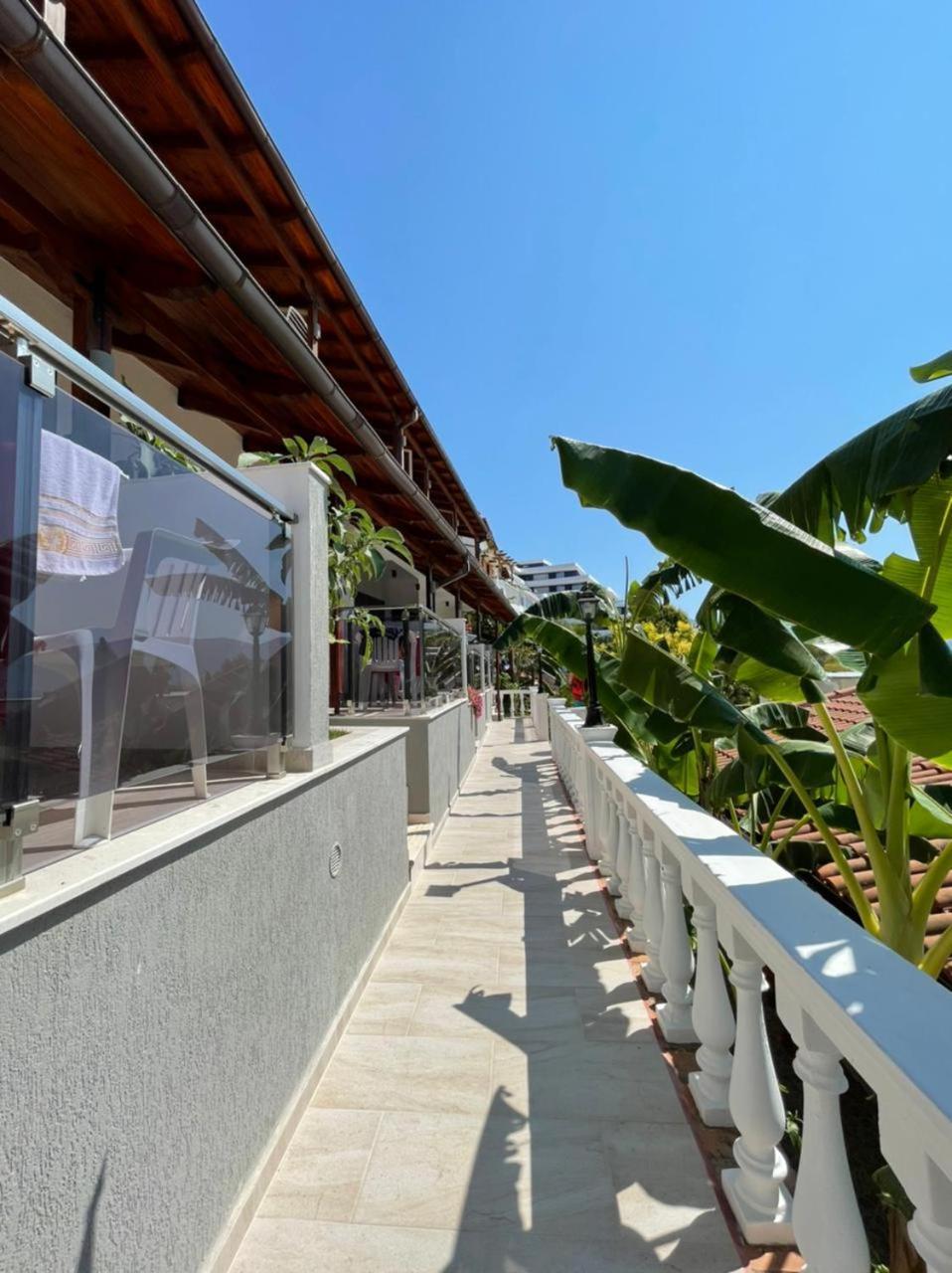 Hotel Ramosaco, Radhime, Vlore Buitenkant foto