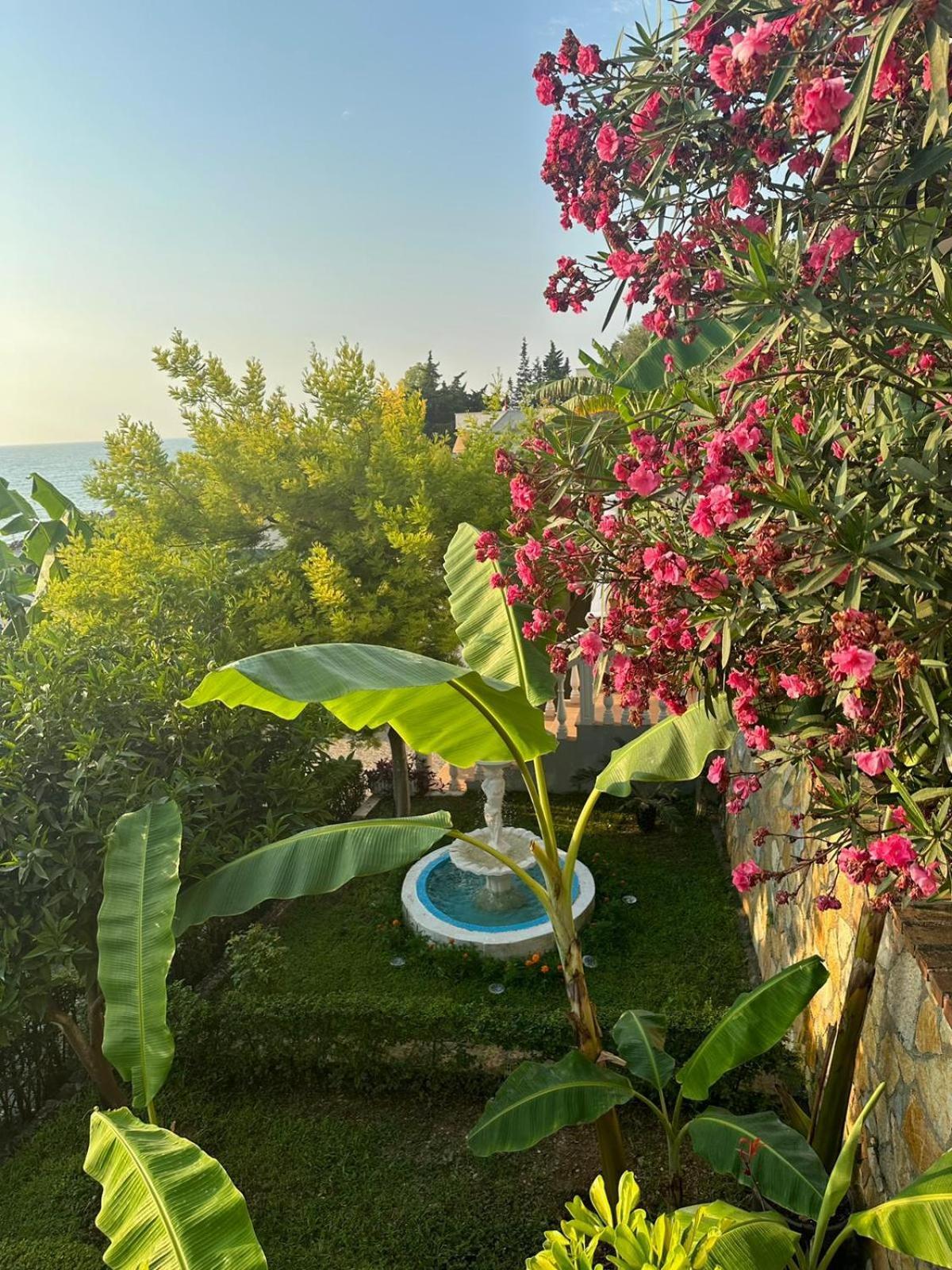 Hotel Ramosaco, Radhime, Vlore Buitenkant foto