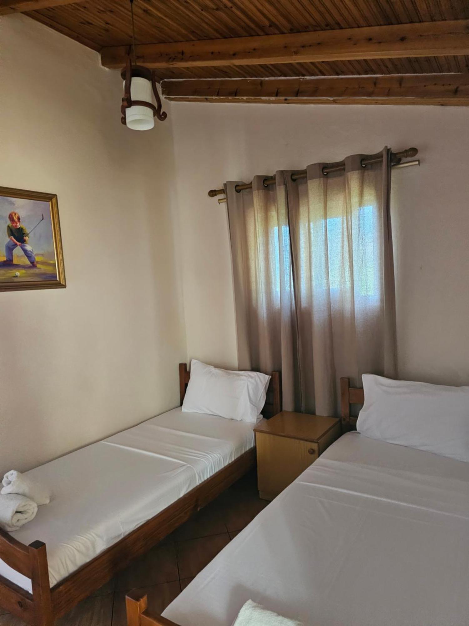 Hotel Ramosaco, Radhime, Vlore Buitenkant foto