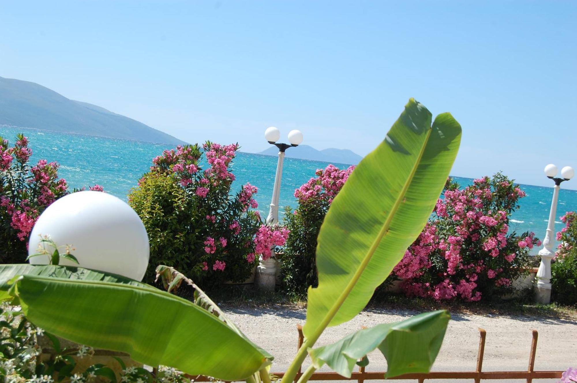 Hotel Ramosaco, Radhime, Vlore Buitenkant foto